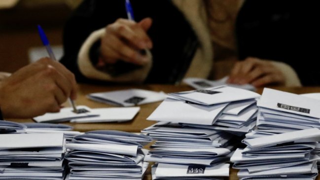 Estudio: Chile es uno de los 30 países que menos votan en el mundo