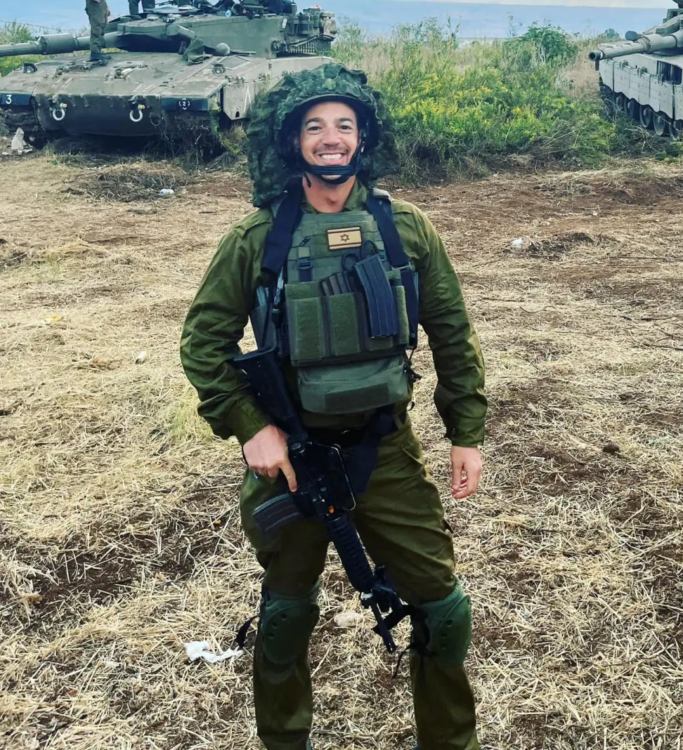 El hombre, que fue guardia de Taylor Swift, regresó a Israel para unirse a las FDI El hombre, que fue guardia de Taylor Swift, regresó a Israel para unirse a las FDI