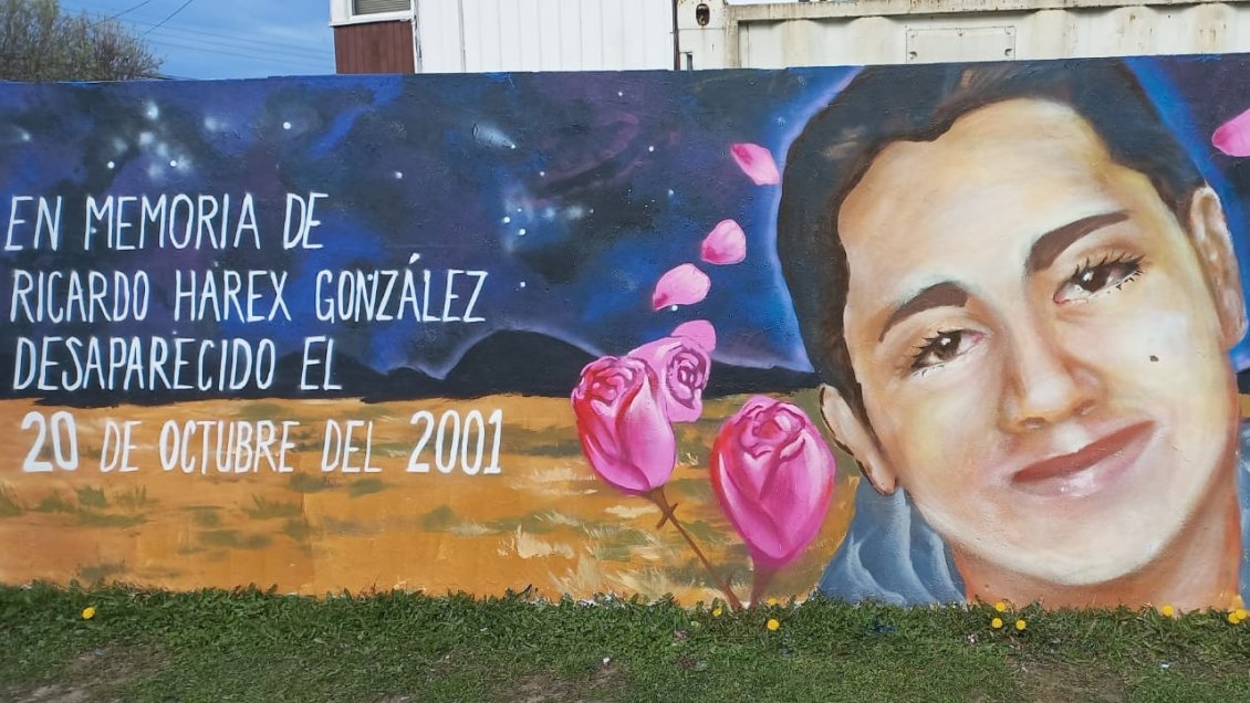 Mural conmemora los 22 años de la desaparición de Ricardo Harex