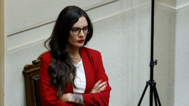 Ministra Vallejo: Difícilmente habrá condiciones en este Gobierno para otro proceso constituyente