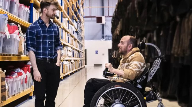 Daniel Radcliffe se reúne con doble de acción que quedó paralizado en rodaje de 