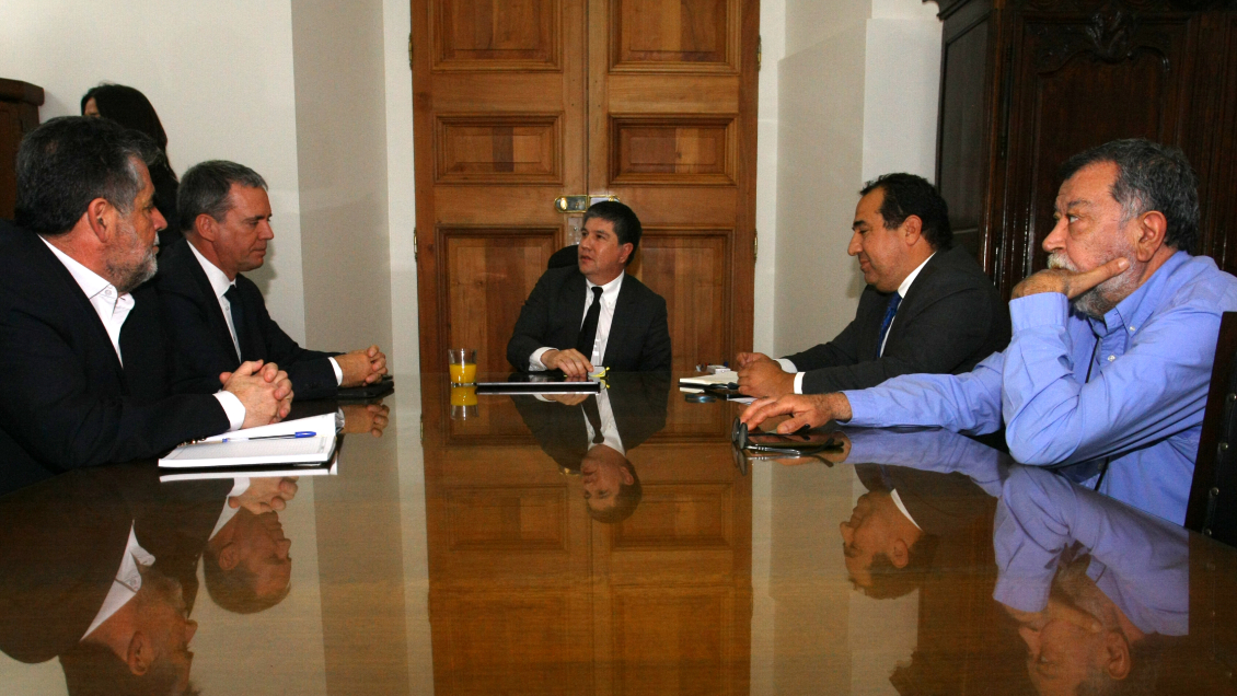 Monsalve se reunió con exsubsecretarios de Interior