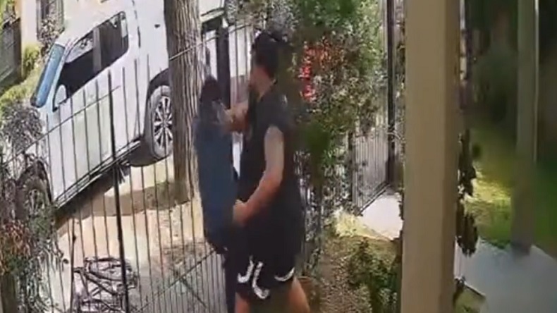 Dueño de casa molió a golpes a un ladrón que quiso robarle su bicicleta