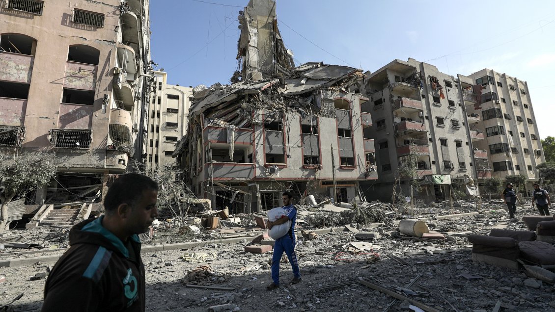 Cientos de muertos y heridos por bombardeo israelí en el norte de Gaza, acusa Hamás