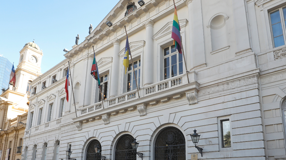 Dos funcionarios de la Municipalidad de Santiago detenidos por tráfico de drogas