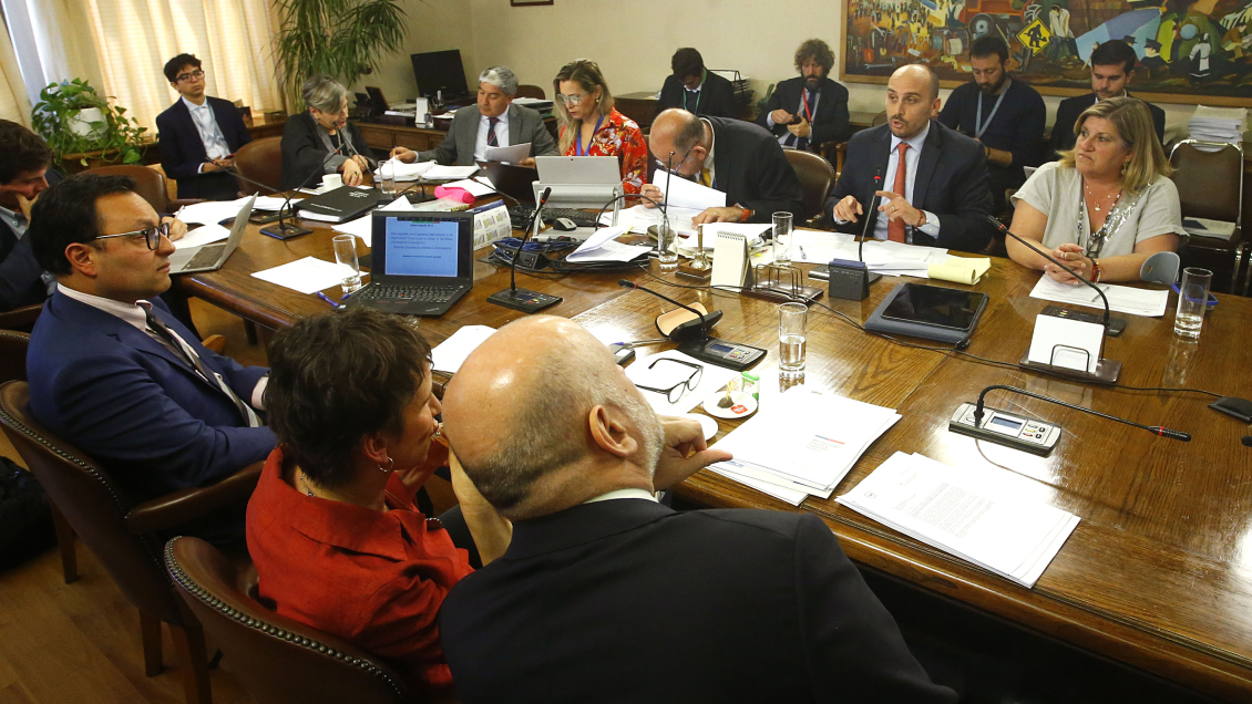 Veto a ley de usurpaciones: Comisión de Seguridad aprobó gradualidad de las penas