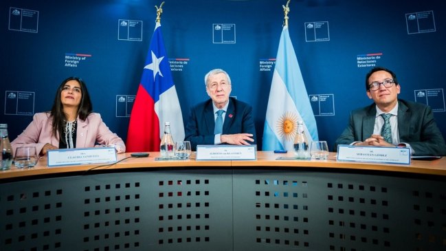 Litio y salares: Chile y Argentina establecen grupo de trabajo binacional