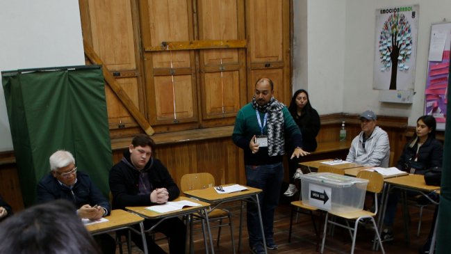 Plebiscito constitucional: ¿Cuándo se conocerán locales de votación y vocales de mesa?