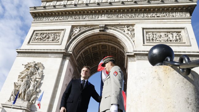 Macron llama a la unidad al conmemorar la victoria francesa en la Primera Guerra Mundial  