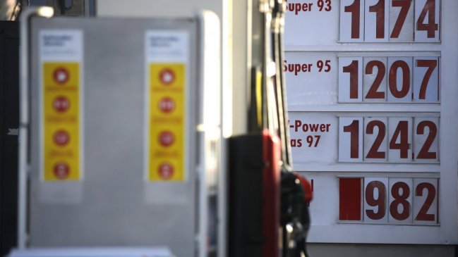  Tras 15 semanas al alza: Precio de las bencinas tendrán una importante baja  
