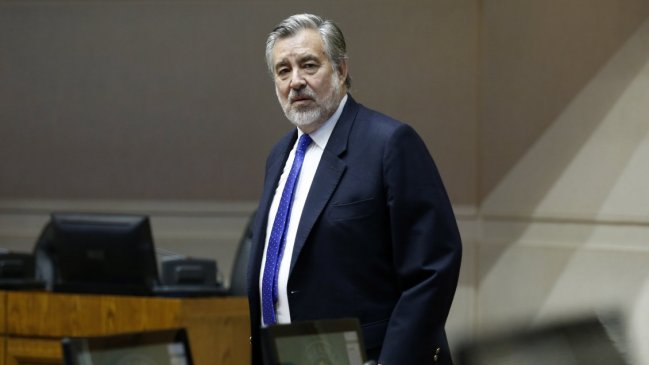 Alejandro Guillier pretende volver al Senado vía Región de Valparaíso
