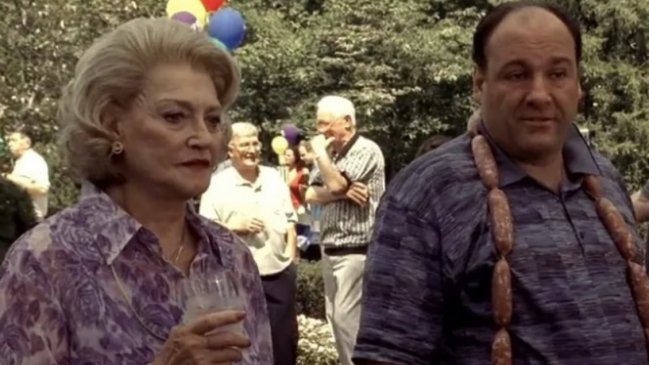 Fallece Suzanne Shepherd, actriz de 