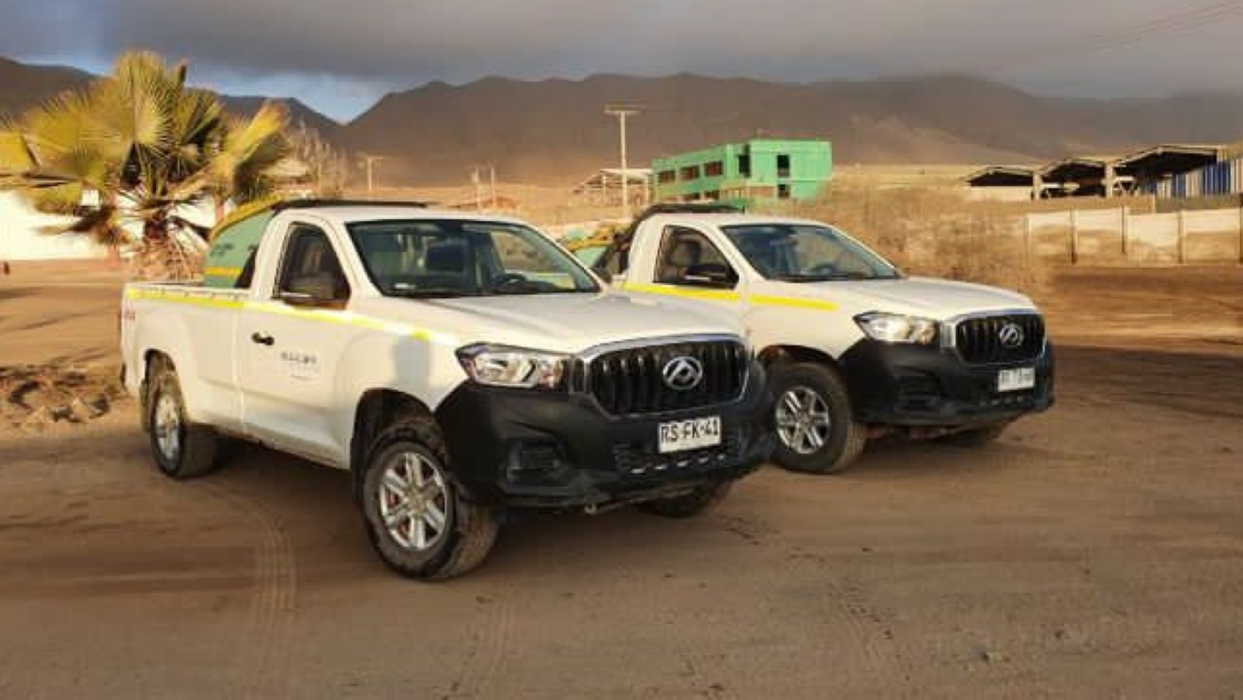 Sujetos robaron tres camionetas y dos camiones desde empresa en Antofagasta
