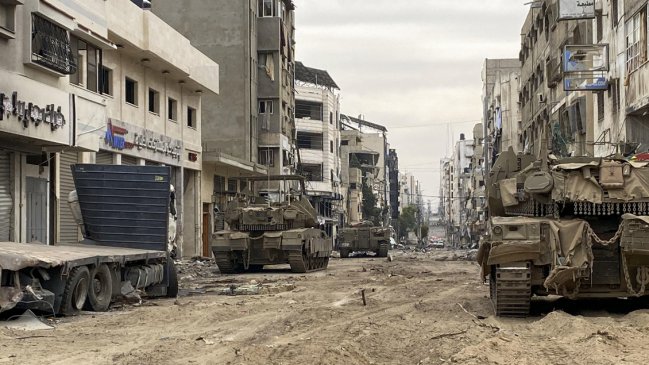 Hamás no liberará rehenes hasta el viernes, precisa Israel