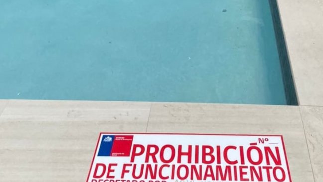   Seremi de Salud de Antofagasta clausuró piscina de centro de eventos 
