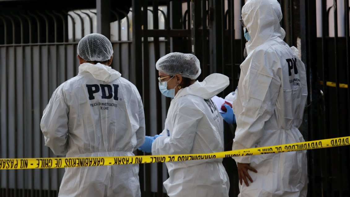 Dos homicidios de madrugada en la capital: Un apuñalado y un acribillado