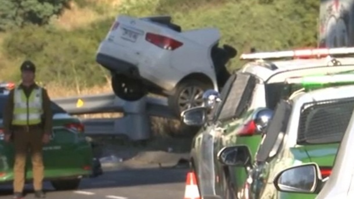 Dos fallecidos y tres heridos de gravedad tras violento choque en Viña del Mar