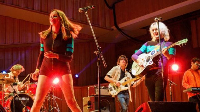 Benito Cerati y Cecilia Amenábar cantaron un clásico de Gustavo Cerati