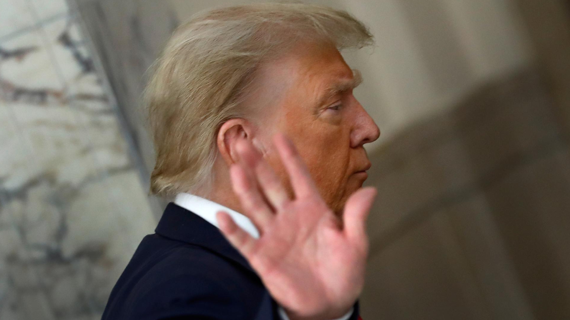 Trump dice que no será un dictador si es reelegido, 