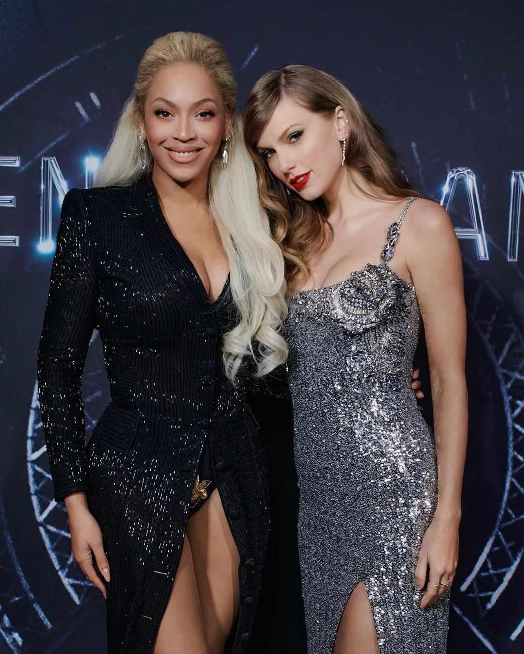 Taylor Swift acompañó a Beyoncé en el estreno de su película concierto "Renaissance"