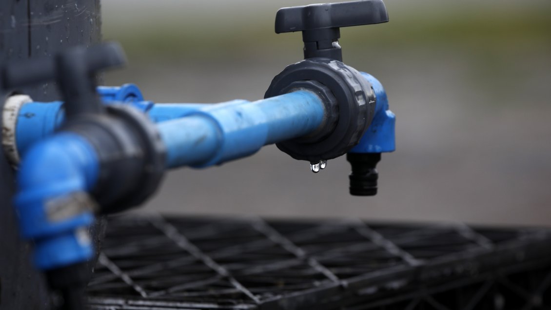 Sernac anunció demanda colectiva contra Aguas Antofagasta por corte injustificado