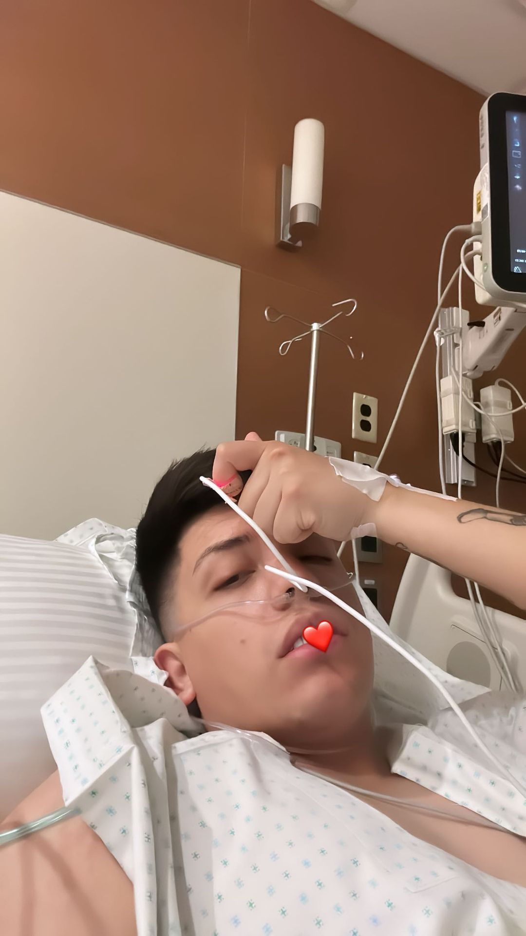 King Savagge intenrado tras reacción alérgica