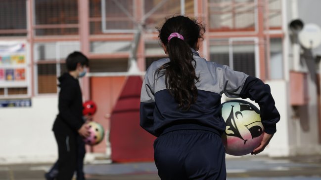 En prisión quedó profesora acusada de abusar de una alumna de 13 años en Temuco