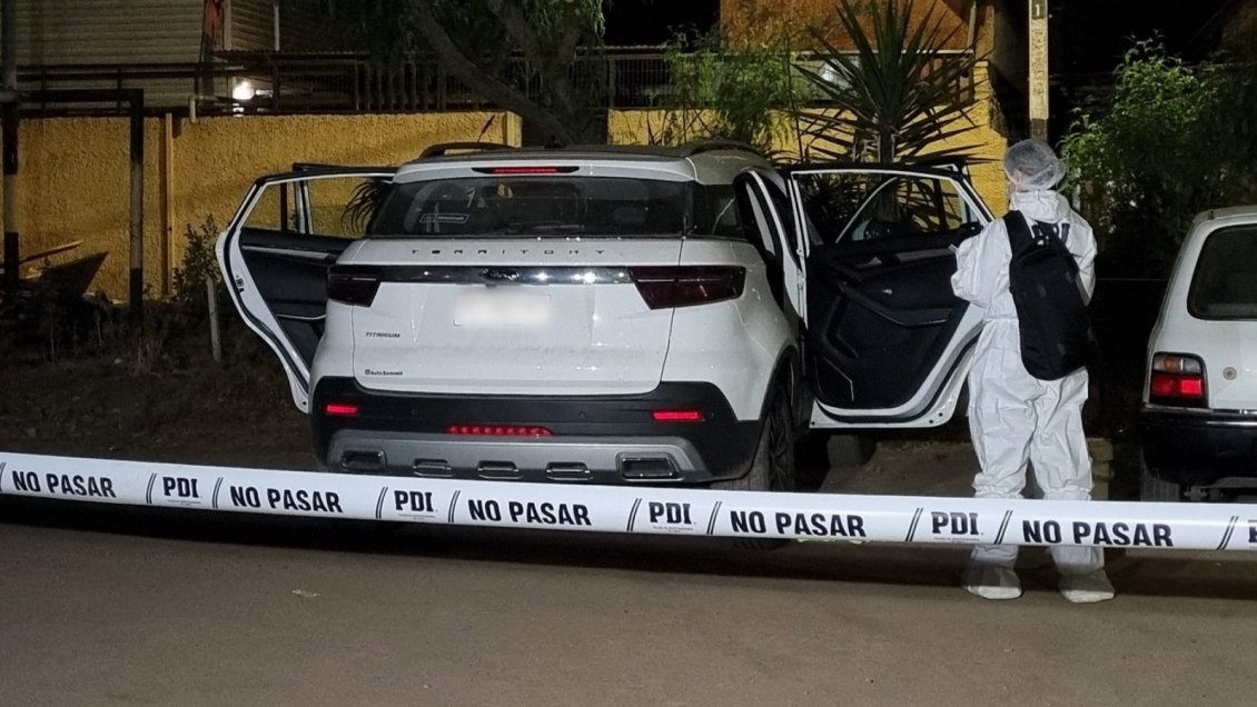 Delincuente fue baleado por la PDI tras balacera y persecución en Peñalolén