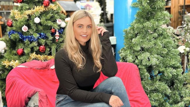 Mujer cobrará $200 mil a cada familiar por la cena de Navidad: Asegura que es una carga