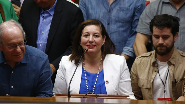 Oficialismo da por cerrado el camino constitucional e invita a 