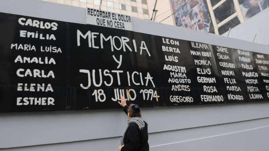 EEUU acusa a un miembro de Hizbulá del atentando de 1994 a la AMIA en Buenos Aires