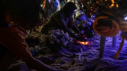  Año Nuevo: Devotos realizan cultos y dejan ofrendas en arenas de Río de Janeiro  