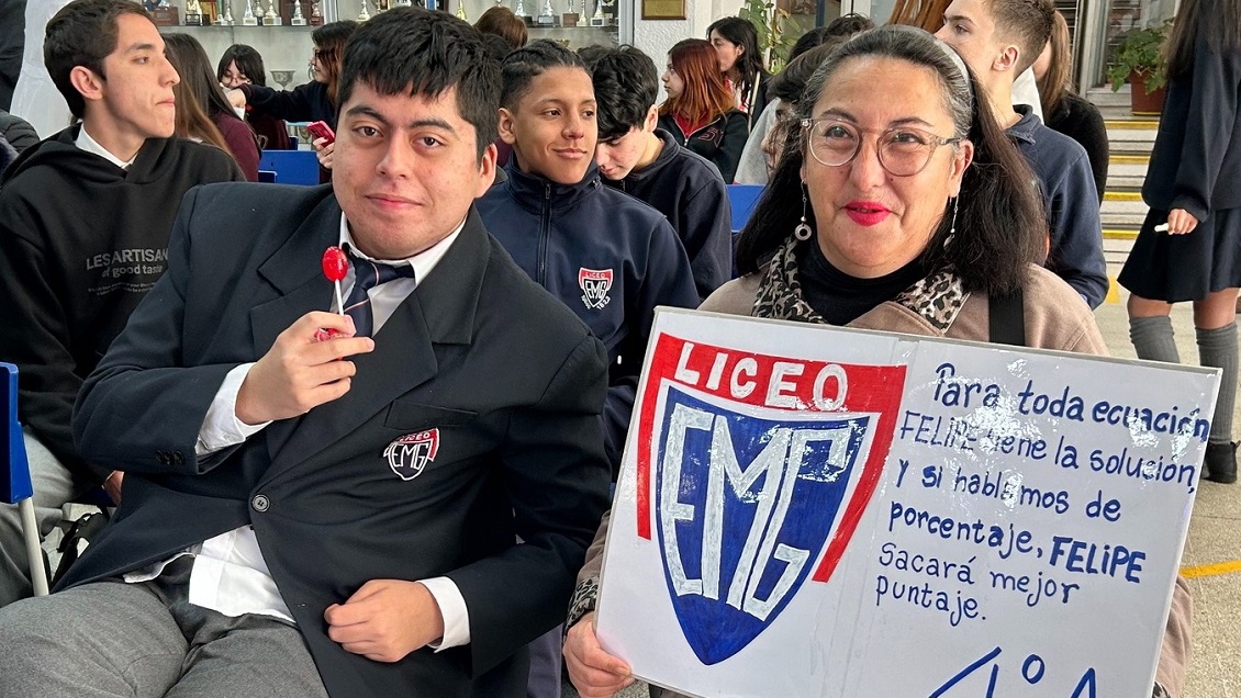 Estudiante de liceo público fue doble puntaje nacional: 