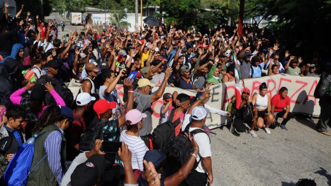   México: Caravana de miles de migrantes se entregó a autoridades 