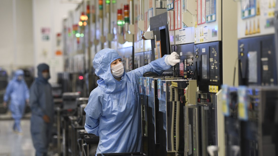 Crean el primer semiconductor funcional hecho a partir de grafeno