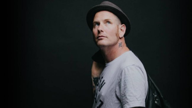 Corey Taylor cancela shows por 