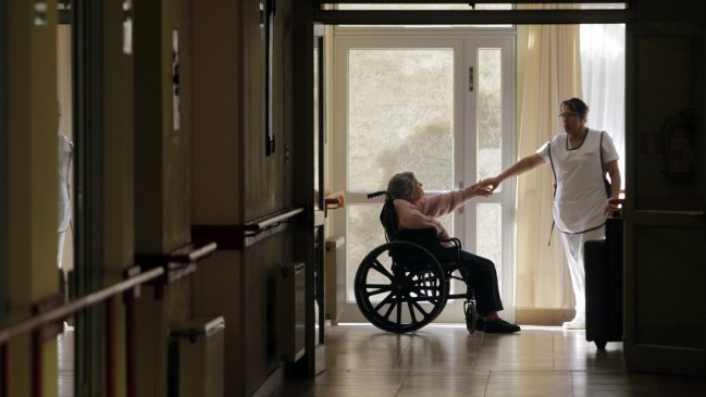 Más 140 adultos mayores quedarán sin hogar por reajuste de presupuesto de Conapran