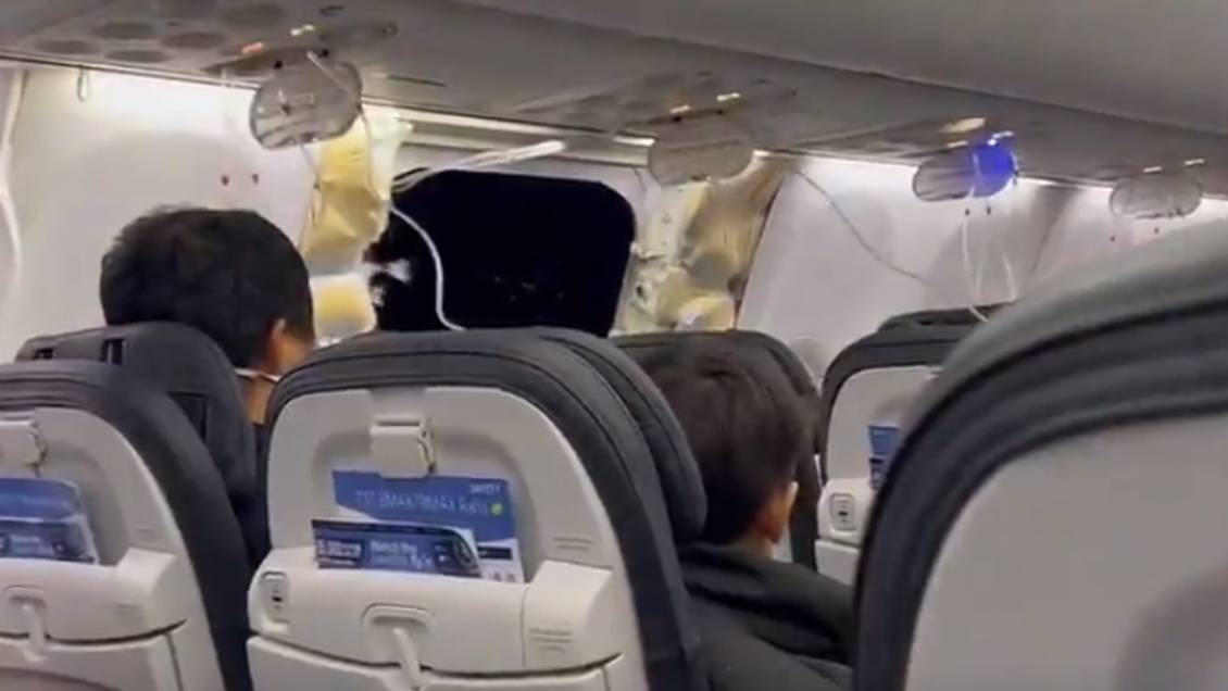 EEUU suspendió más de 170 aviones Boeing tras grave falla en pleno vuelo