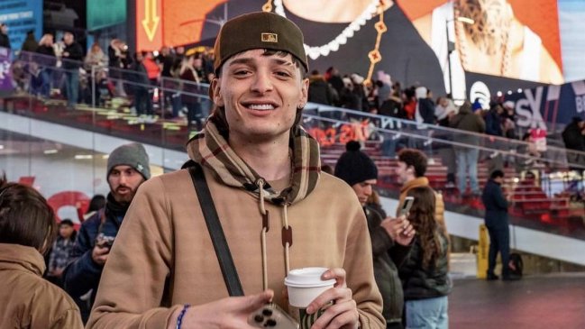 Concejal pide cancelar participación de Peso Pluma en el Festival de Viña 2024