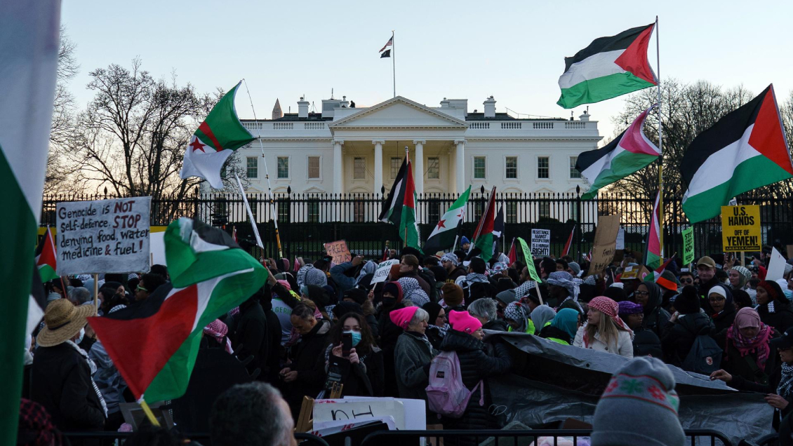 Evacúan personal no esencial de la Casa Blanca en medio de manifestaciones propalestinas