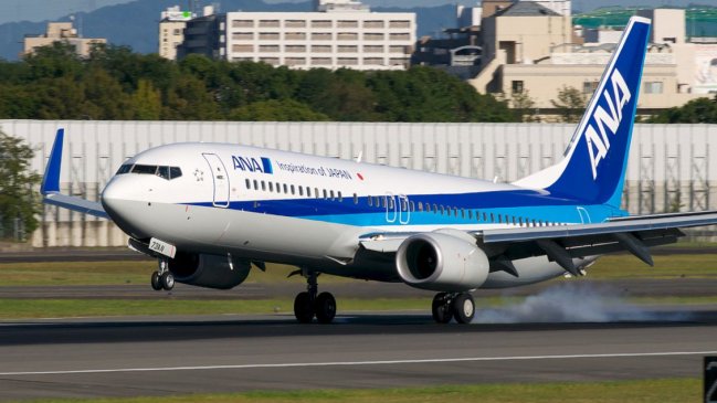   Nuevo incidente de un Boeing: Avión regresó a aeropuerto de Japón por grieta en una ventana 