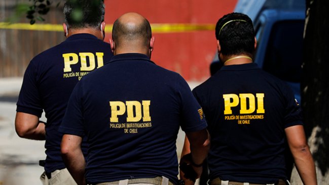 Auto robado chocó a patrulla en plena persecución frente al Sótero del Río: hubo disparos y cuatro detenidos