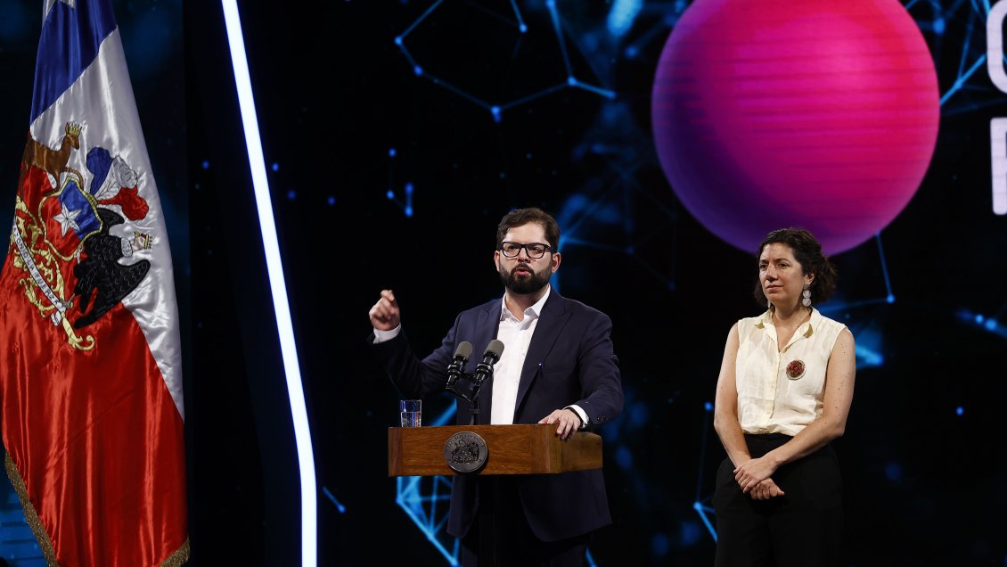 Presidente Boric pide en el Congreso Futuro aprobar pacto fiscal