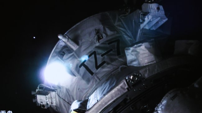 China lanzó nave para enviar suministros a su estación espacial