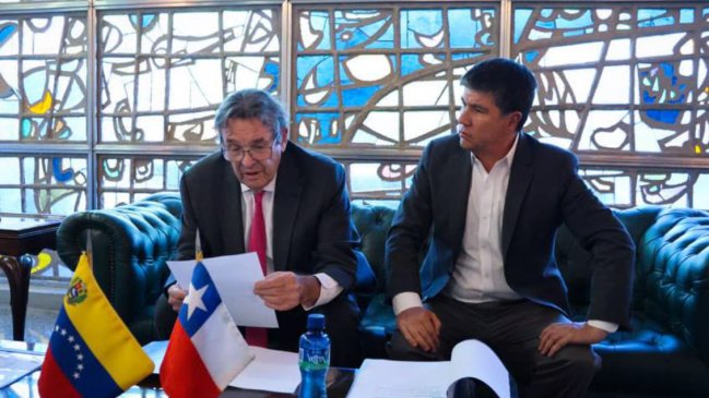  Chile y Venezuela firman acuerdo para enfrentar el crimen organizado  