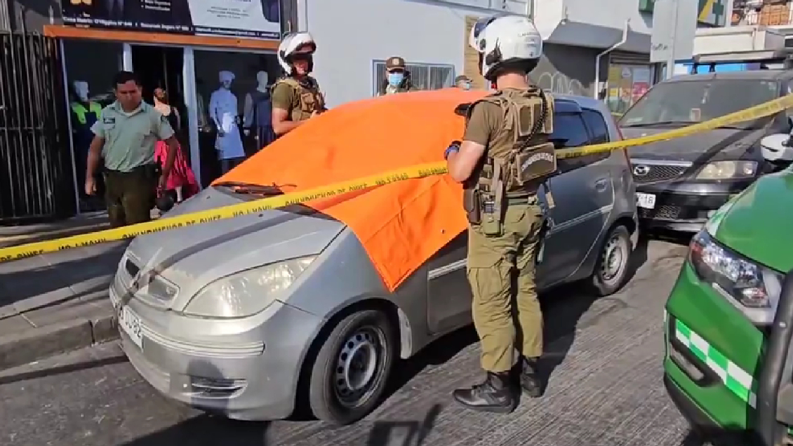 Hombre fue hallado muerto dentro de un auto en Iquique