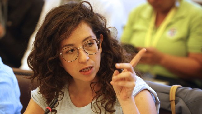 Pensiones: Yeomans cree que el apoyo oficialista es la 