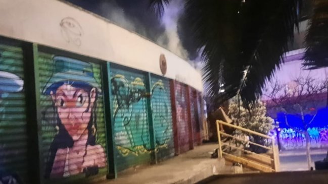 Antofagasta: Quema de un ruco dejó seis locales del Mercado Municipal con daños