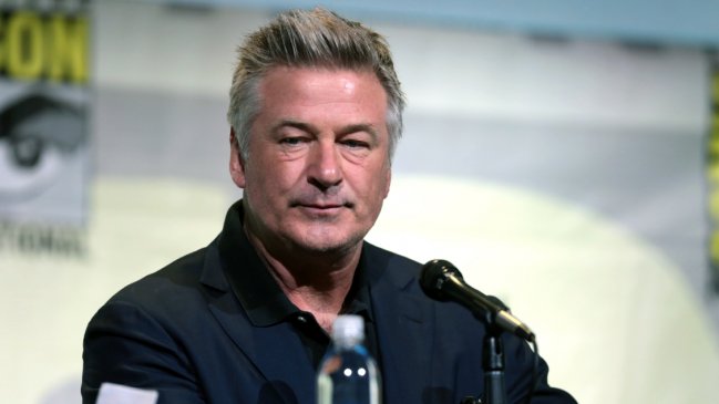 Alec Baldwin es imputado de nuevo por la muerte de Halyna Hutchins en el rodaje de 