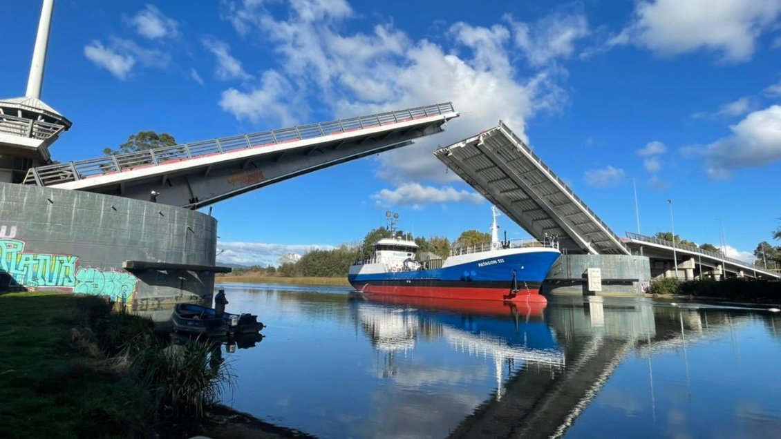 Tras una década de vergüenzas, afirman que ahora sí el Puente Cau Cau quedó bien